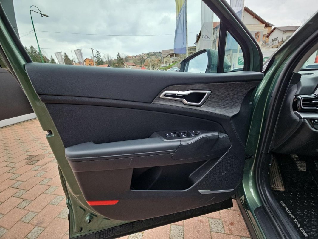 Automobil
