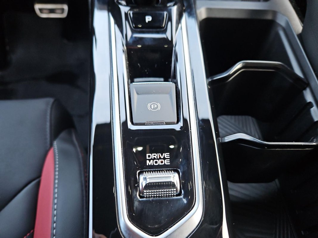 Automobil
