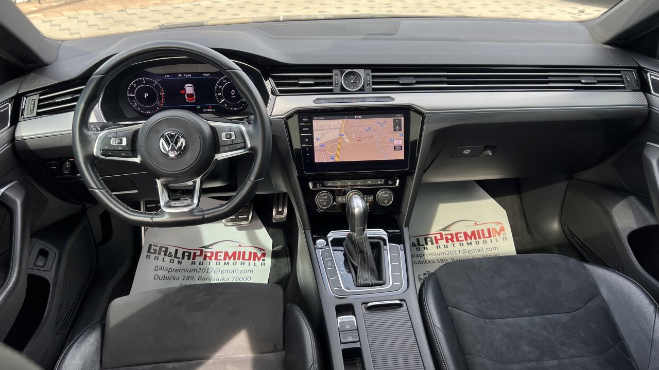 Automobil