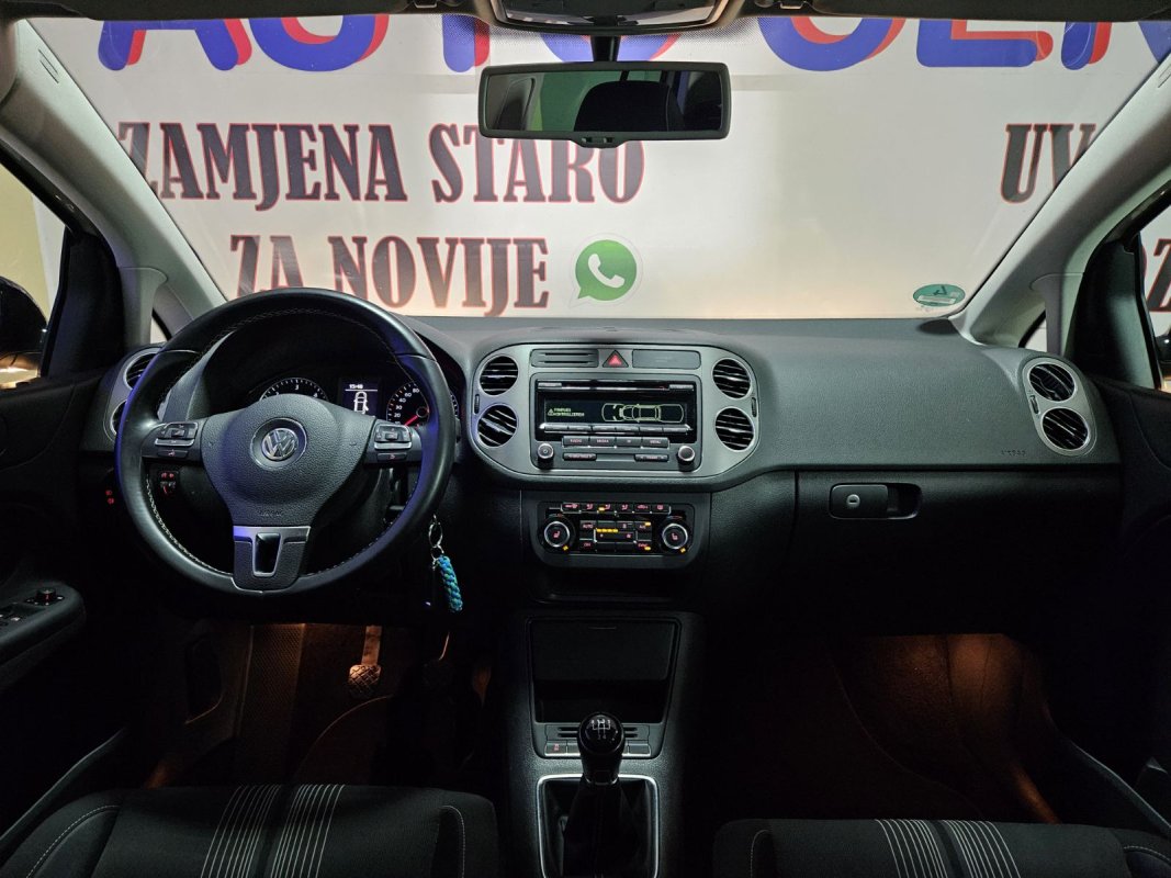 Automobil