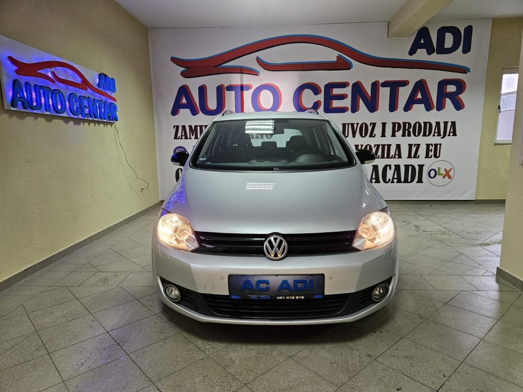 Automobil