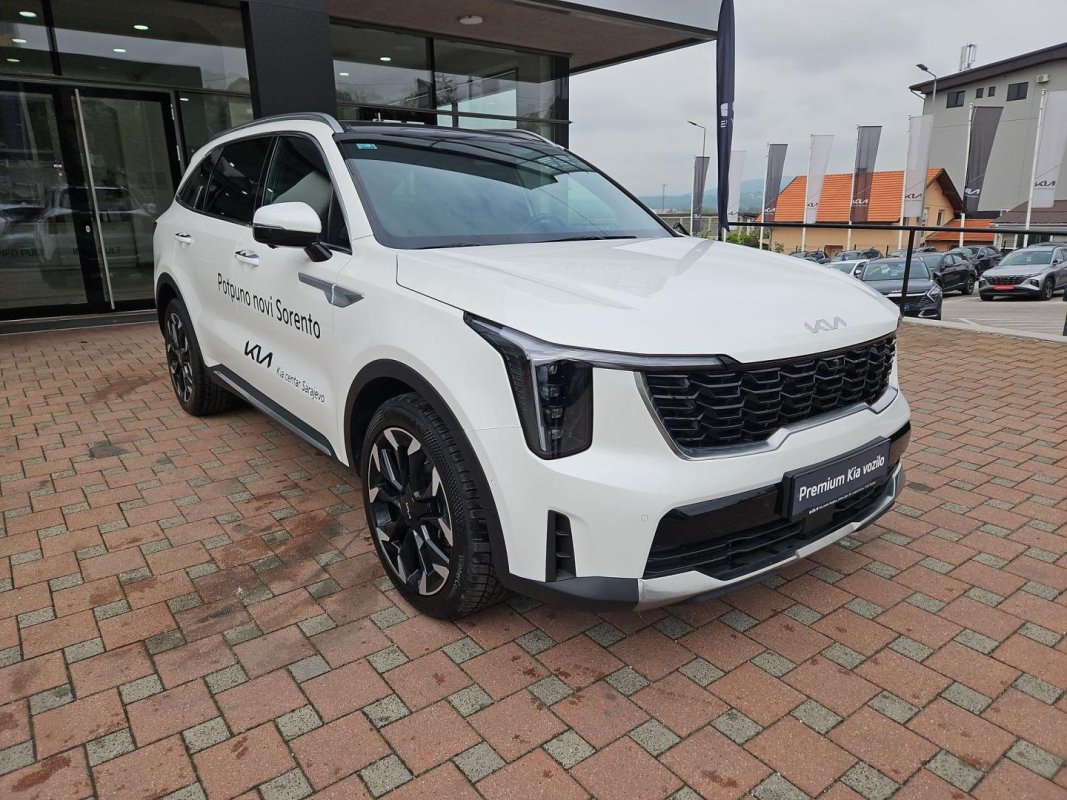 Automobil