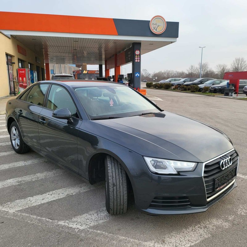Automobil