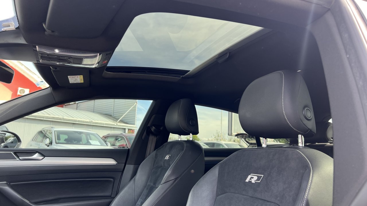 Automobil
