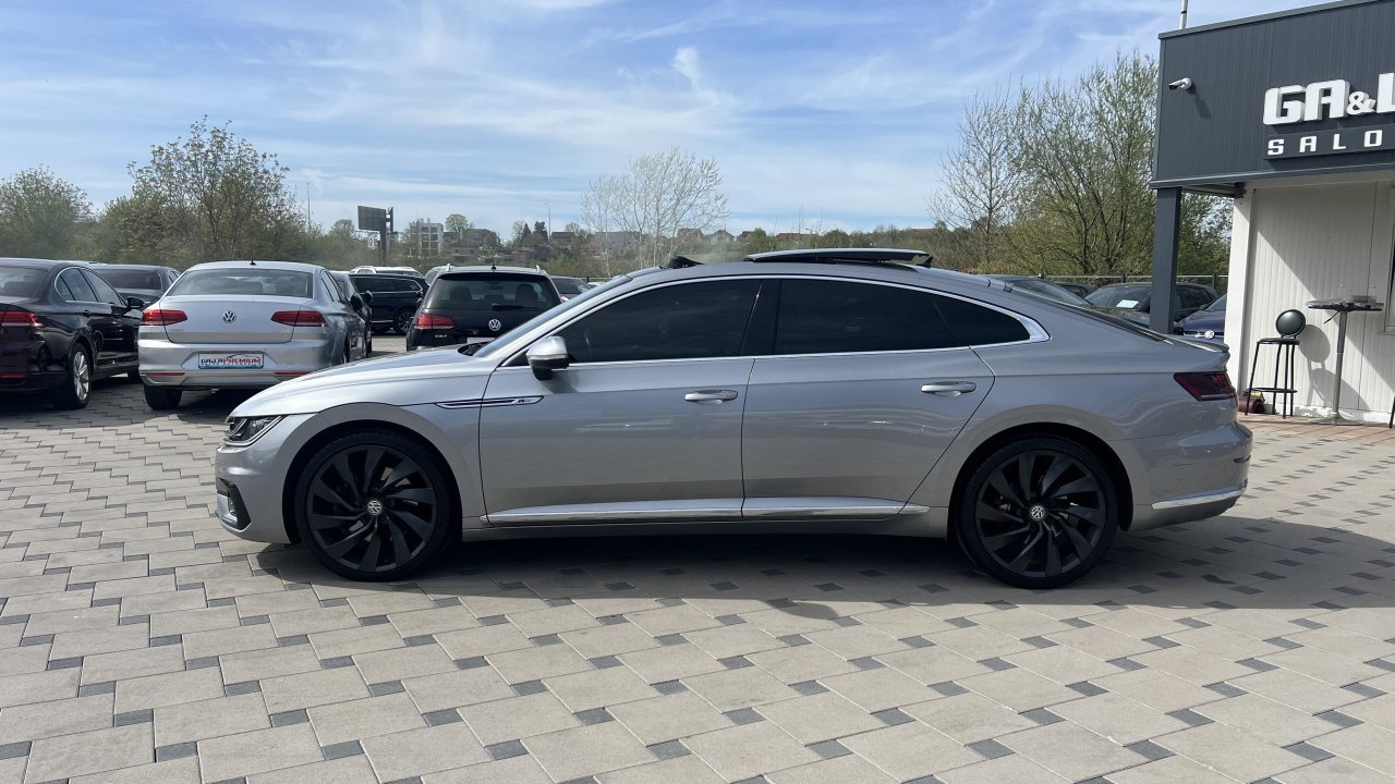 Automobil