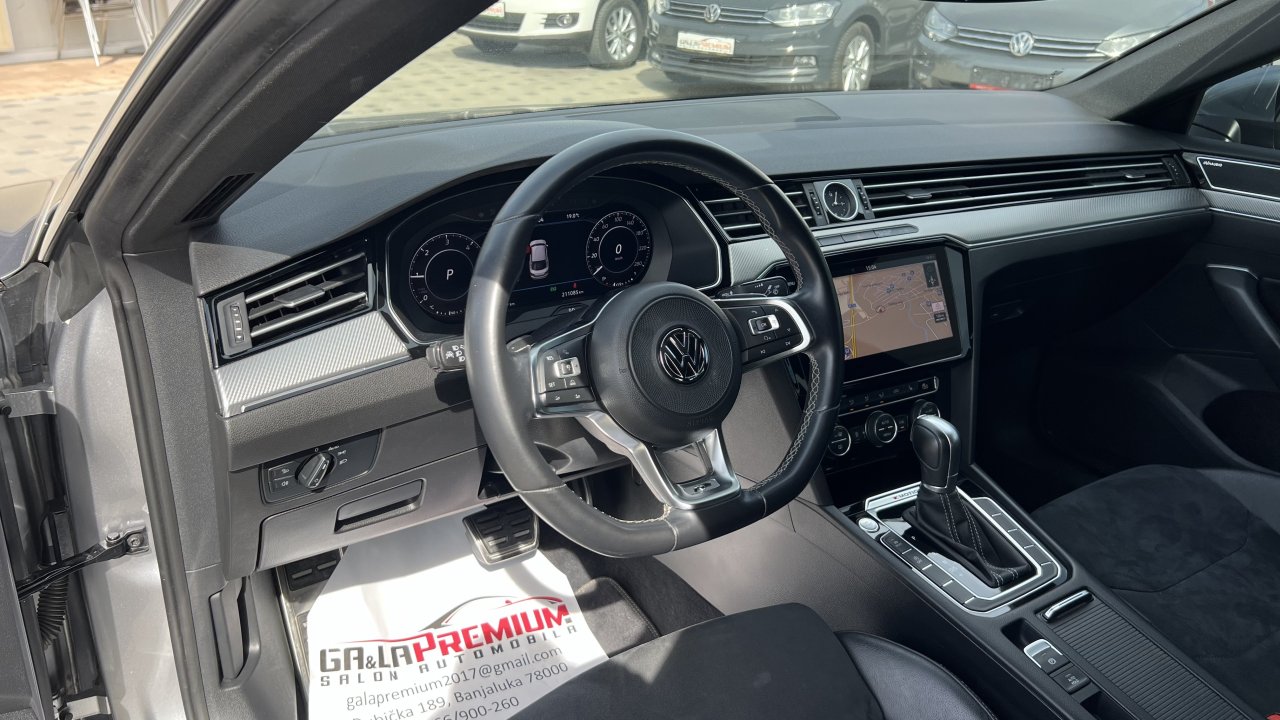 Automobil