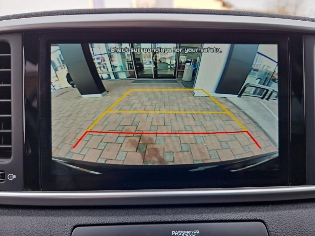 Automobil