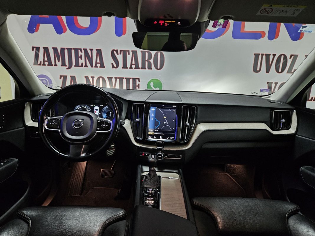 Automobil