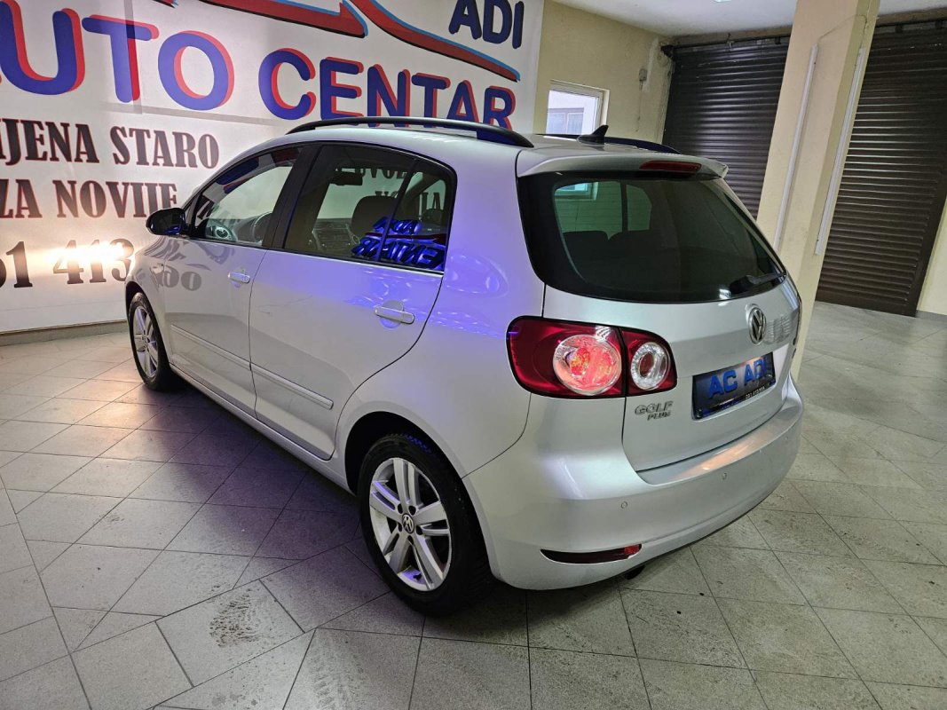 Automobil