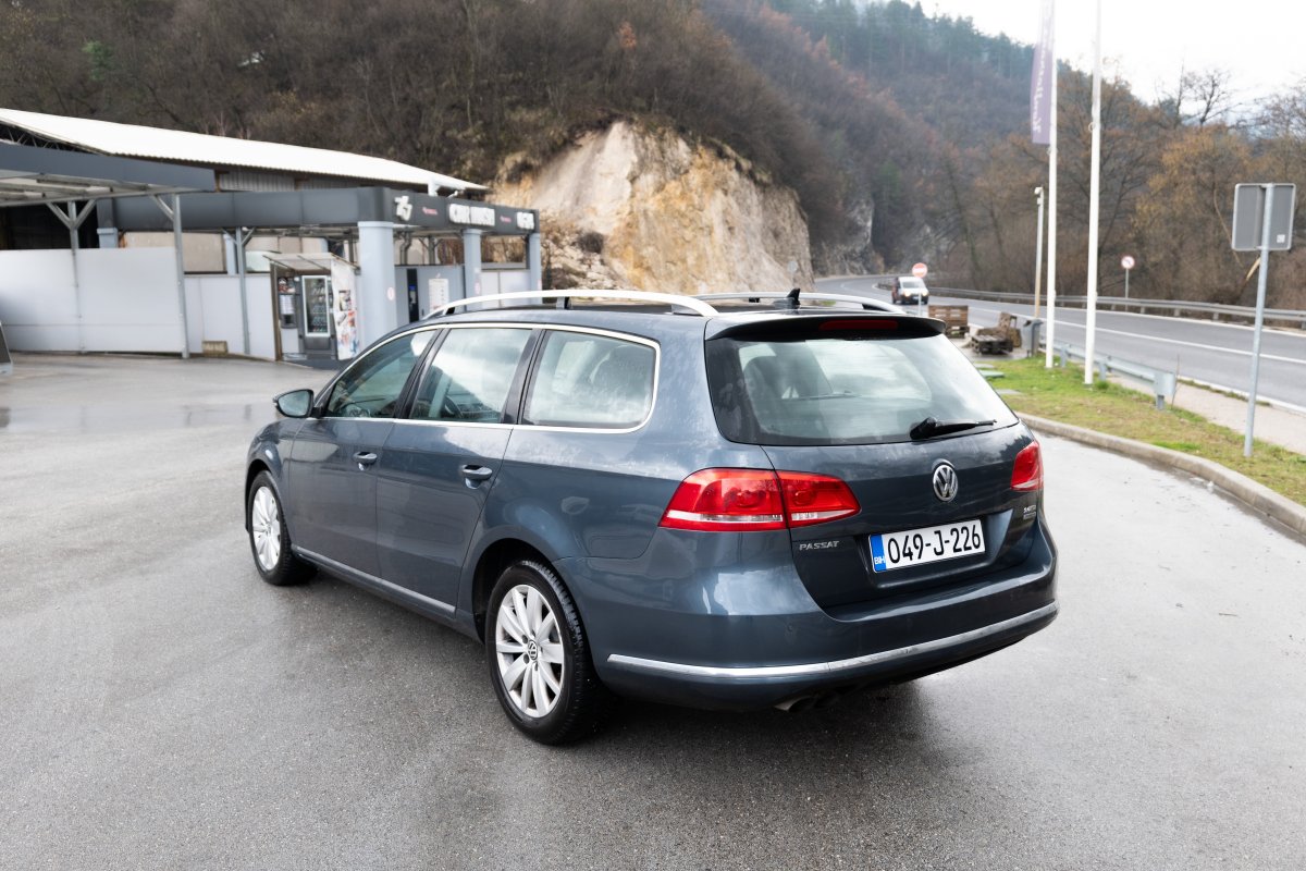 automobil Automobil