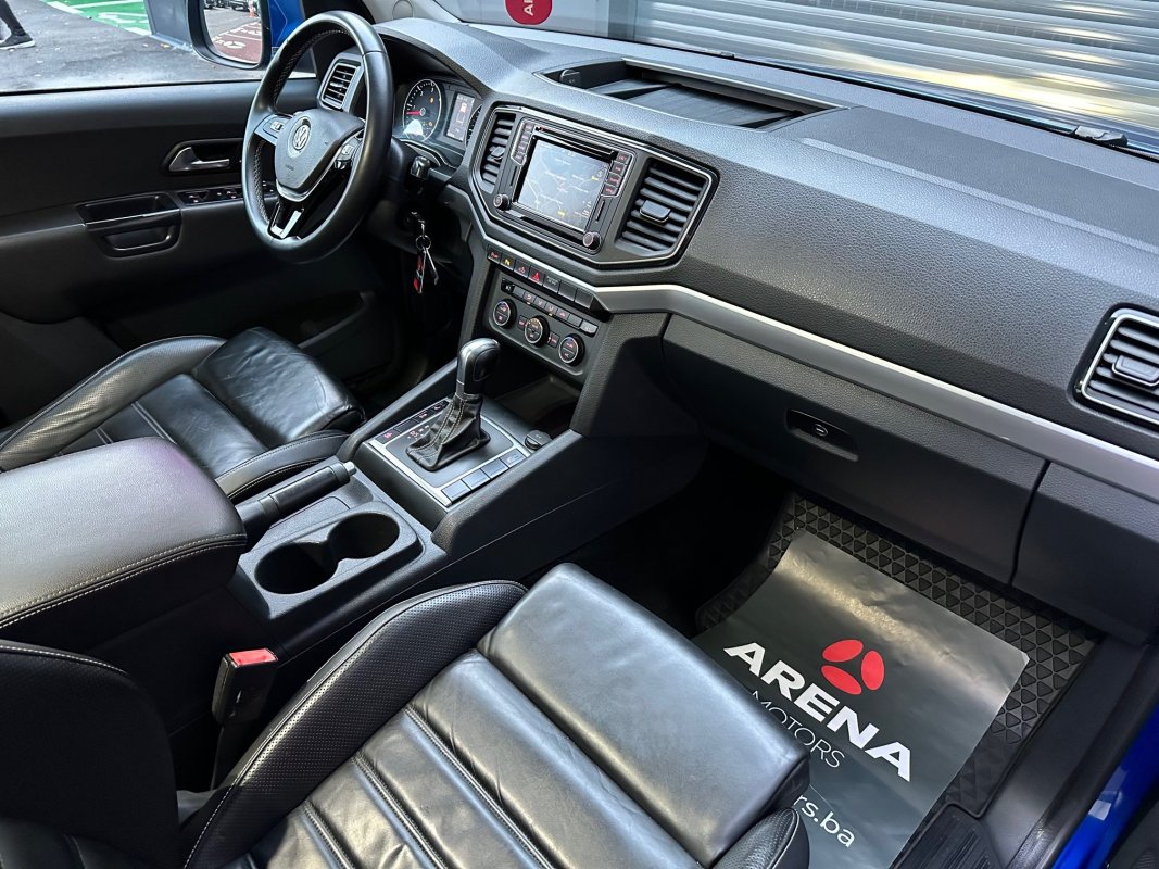 Automobil