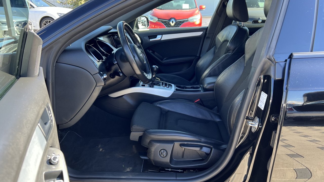 Automobil