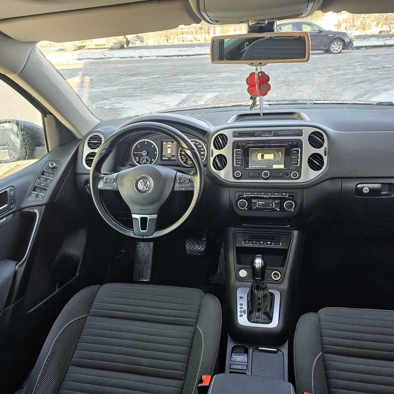 Automobil