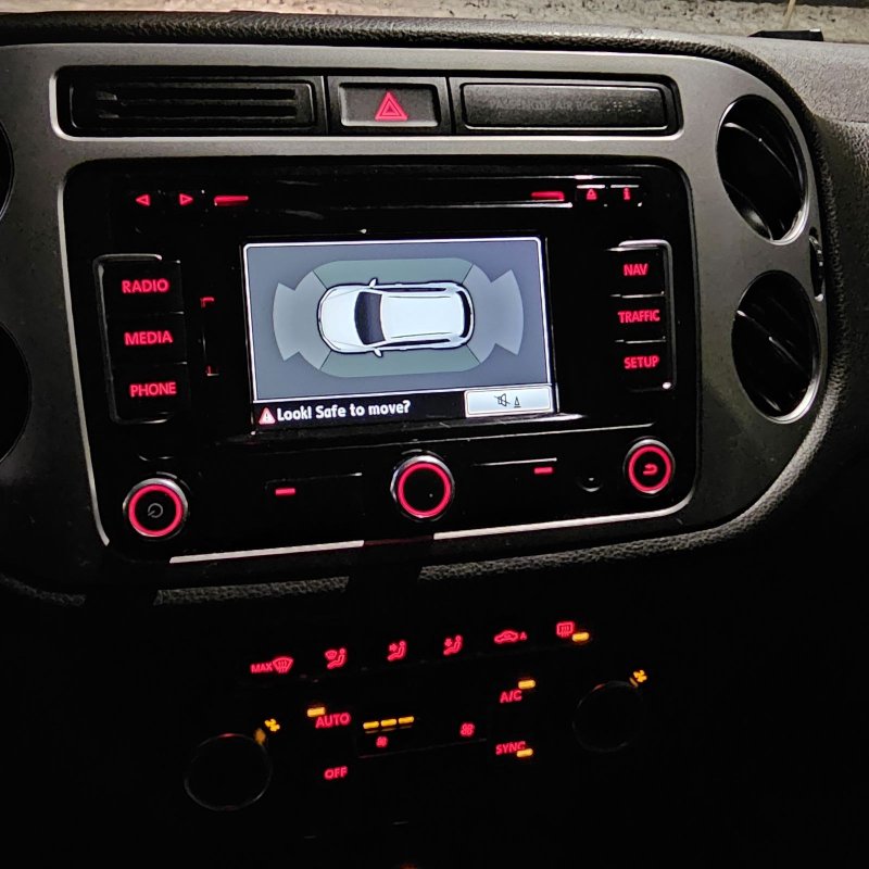 Automobil