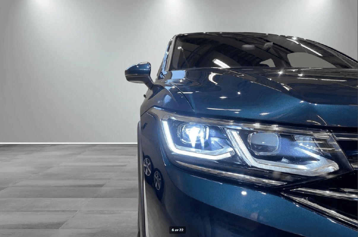 Automobil