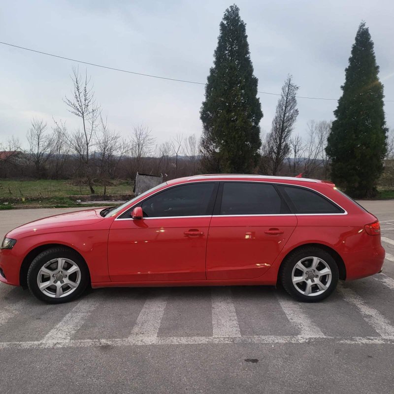 Automobil