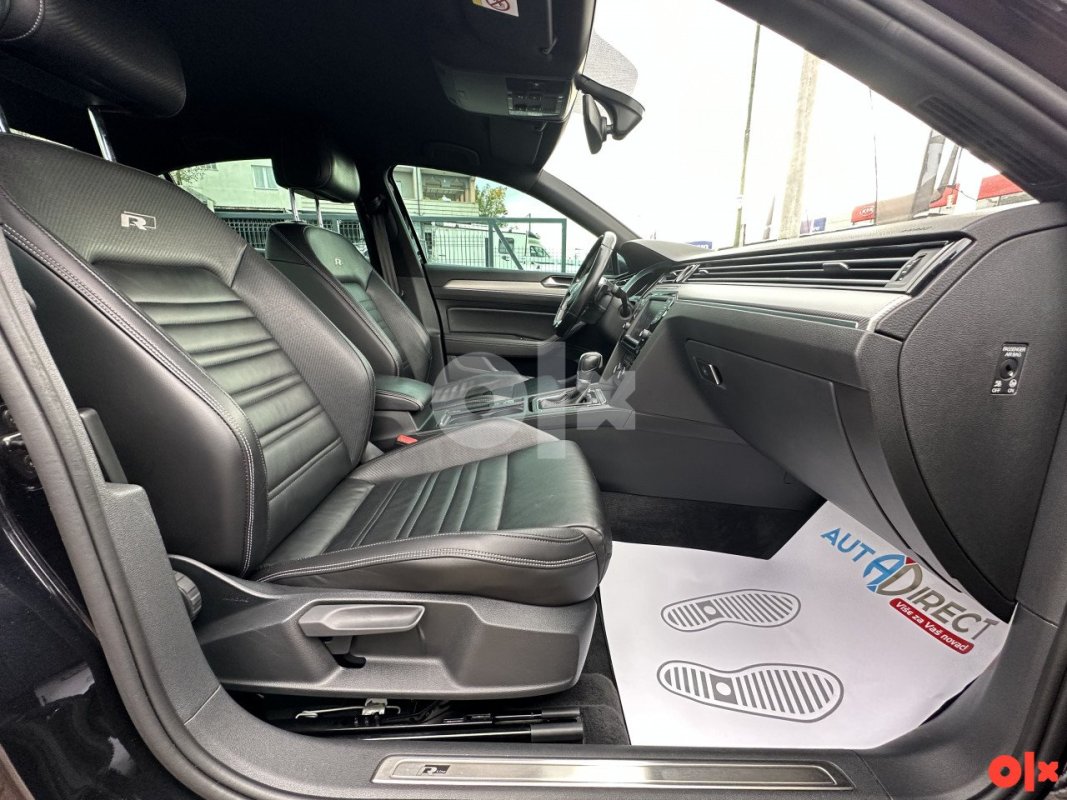 Automobil