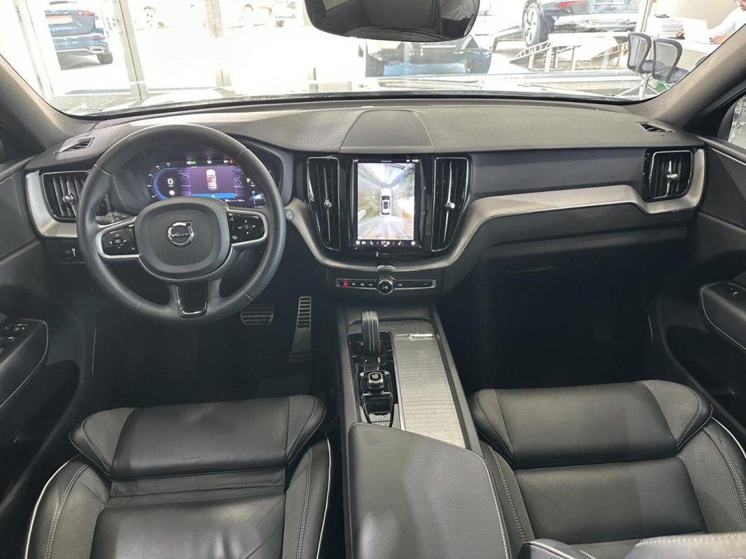 Automobil