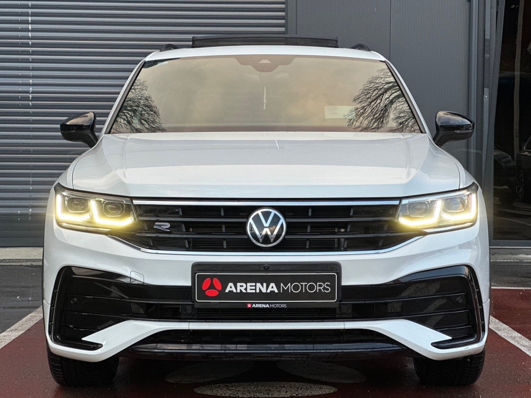 Automobil