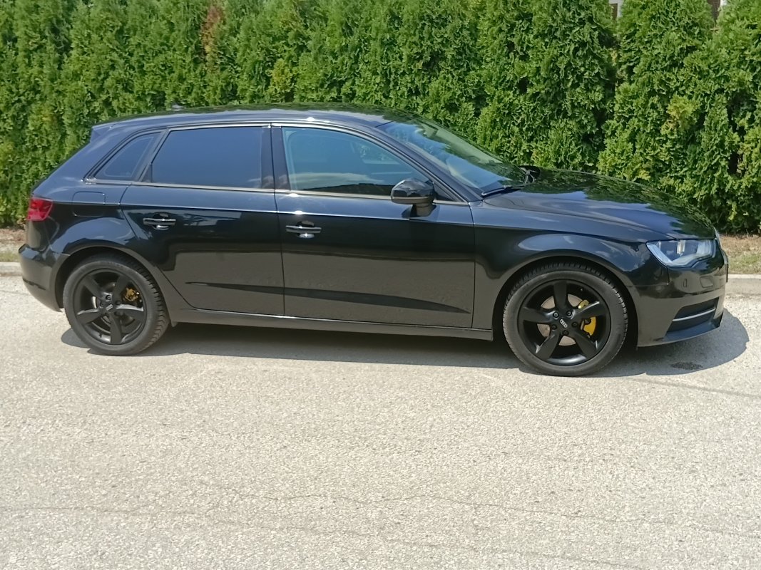 automobil Automobil