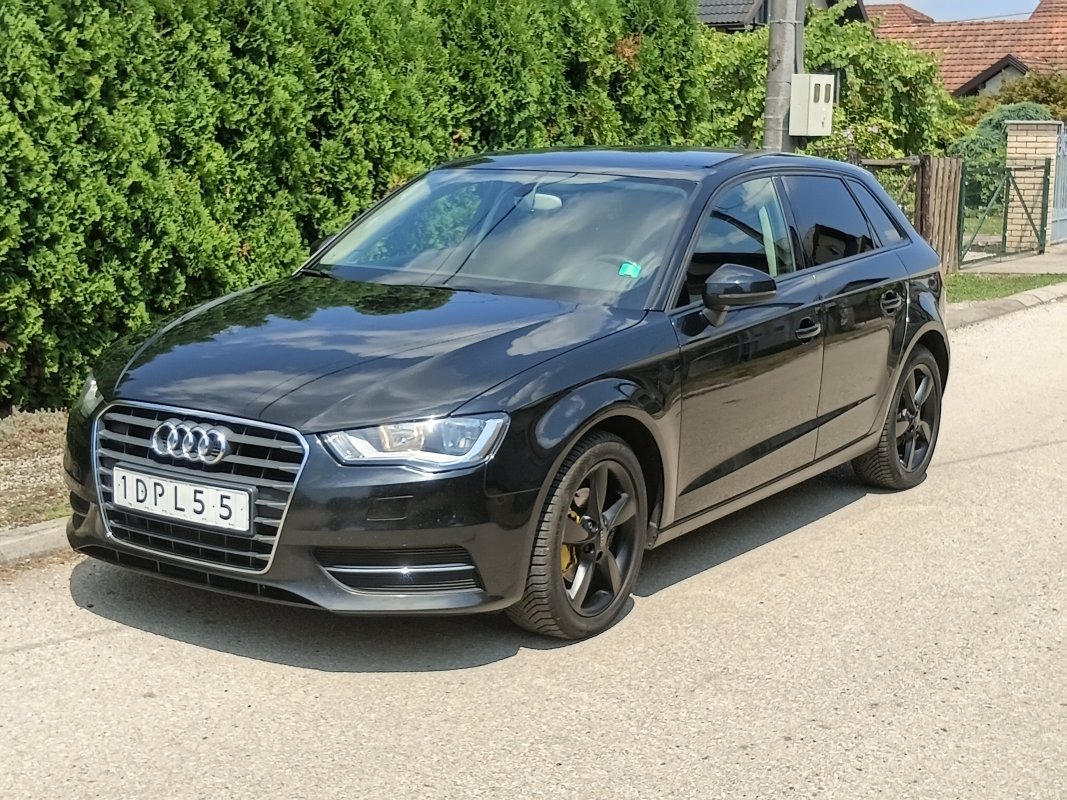 automobil Automobil