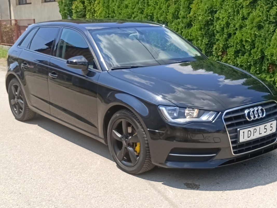 automobil Automobil